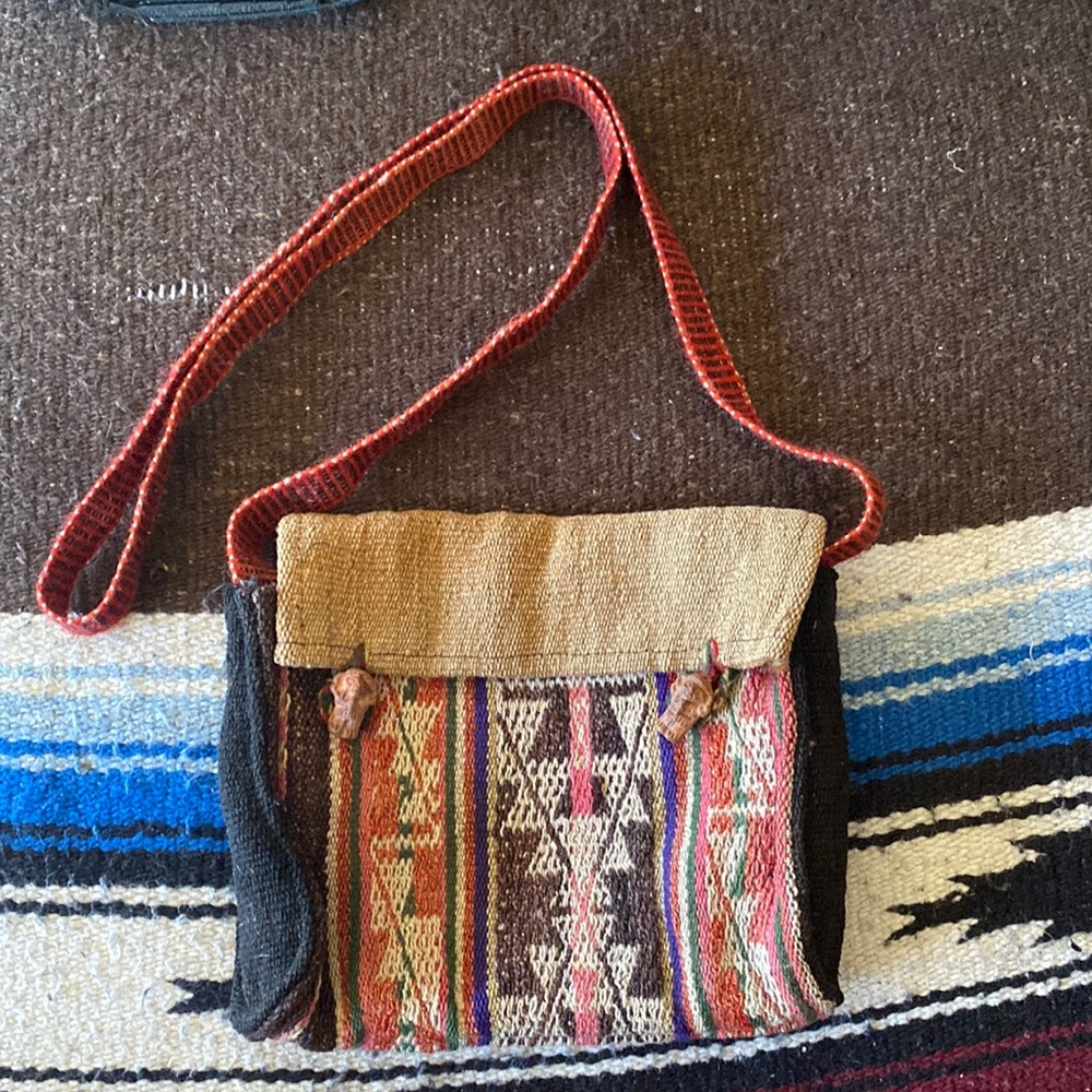 Y2K Artisan Made knit Crossbody Festival bag with Rad Aztec beads! Like New!